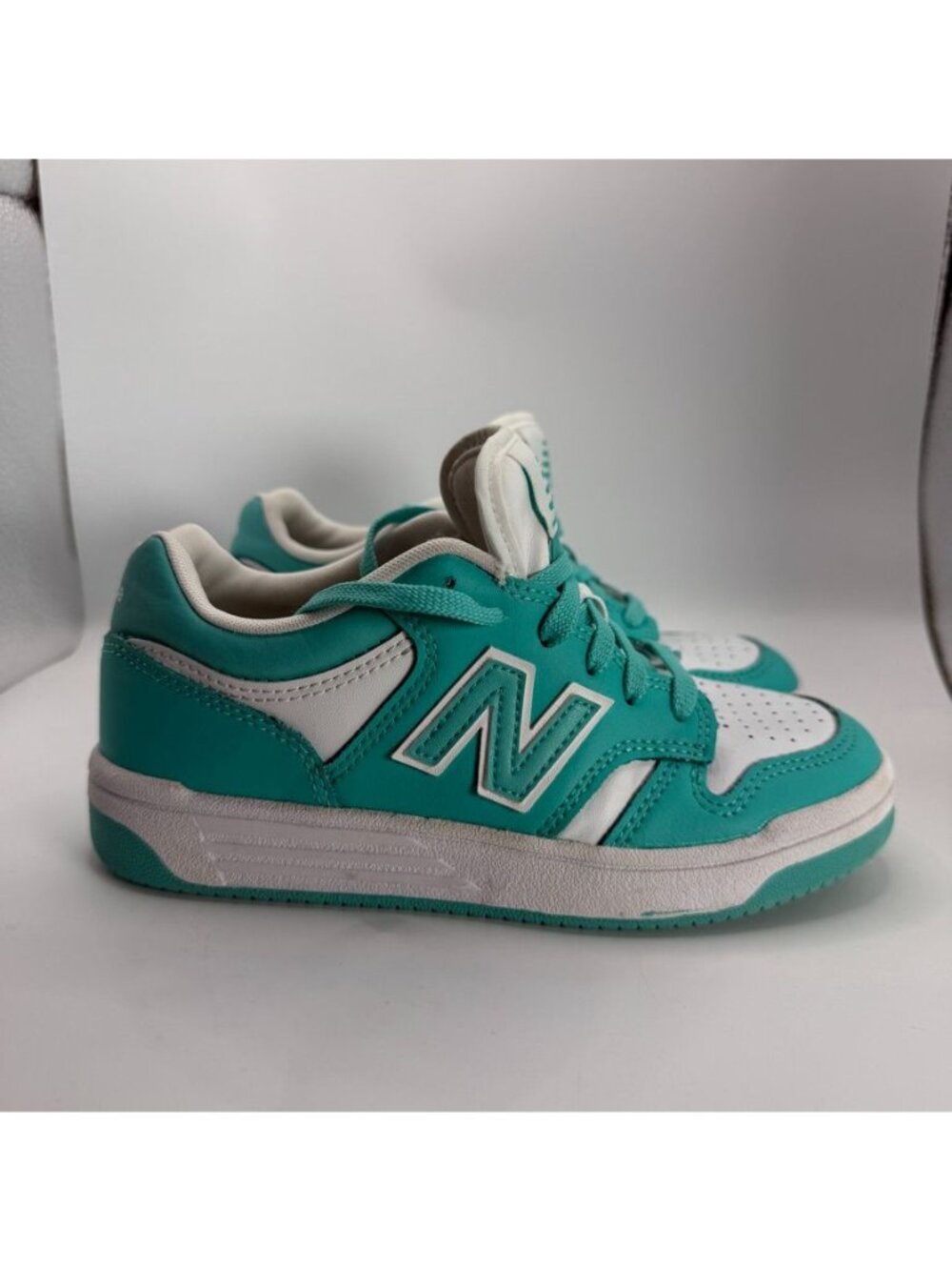 New Balance 480 Kids Sneakers Teal & White Size 1 US Lace-Up Cushioned Sole